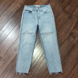 We The Free CRVY High Rise Raw Hem Light Wash Jeans 29